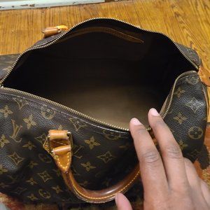 Louis Vuitton SPEEDY 35